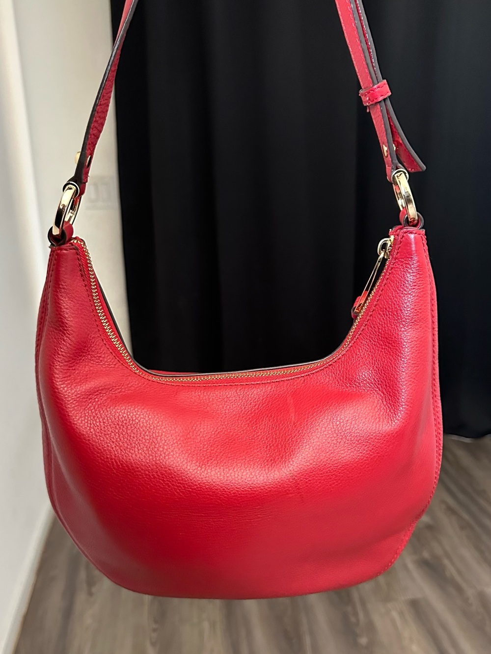 NWOT Red Michael Kors Rhea Pebbled Leather Hobo Bag - Picture 6 of 7